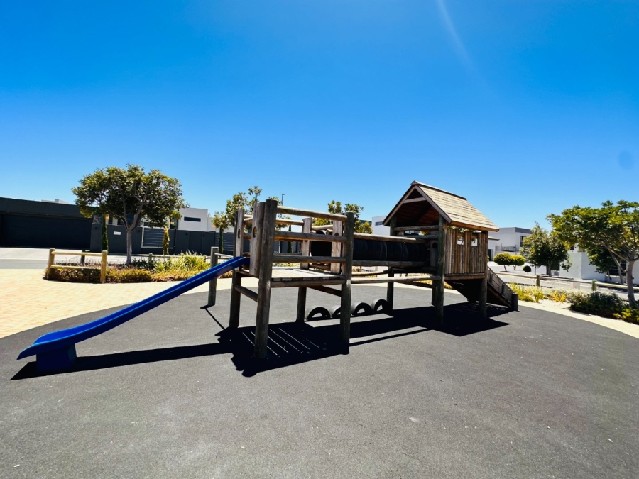 4 Bedroom Property for Sale in Sandown Western Cape